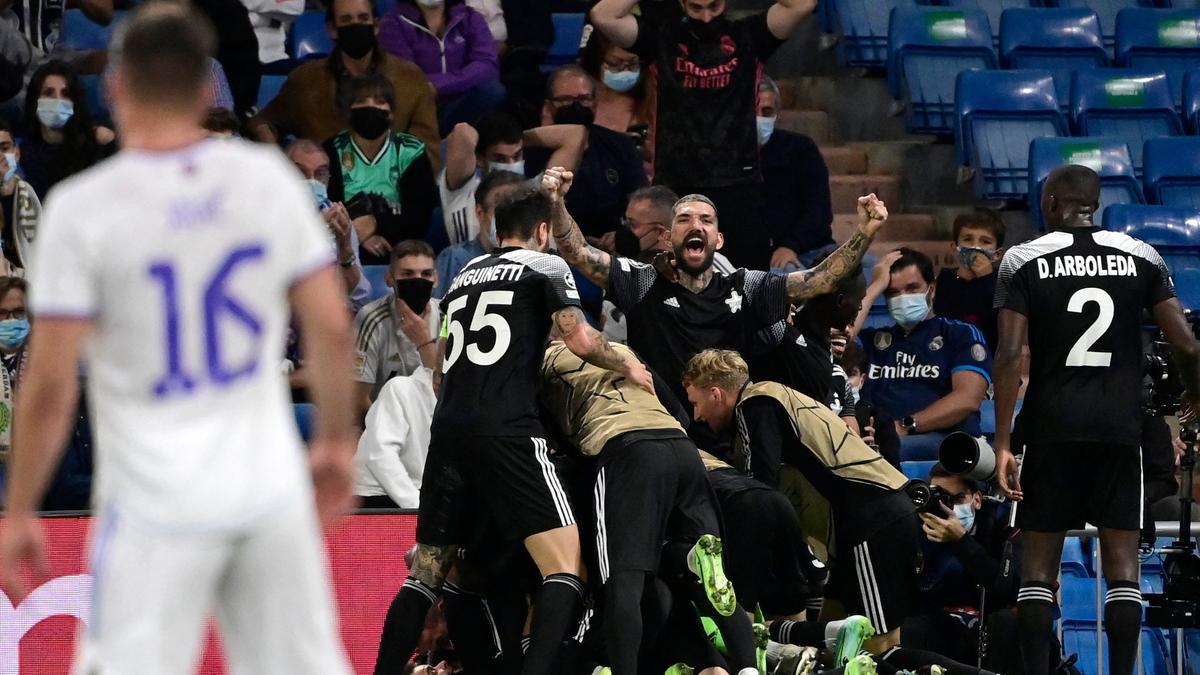 El Sheriff impone su ley en El Bernabéu: el resumen de la derrota del Real Madrid