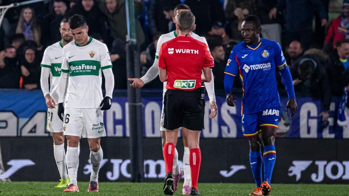 Crónica del Getafe-Elche: El fútbol de Bordalás frena a la franja