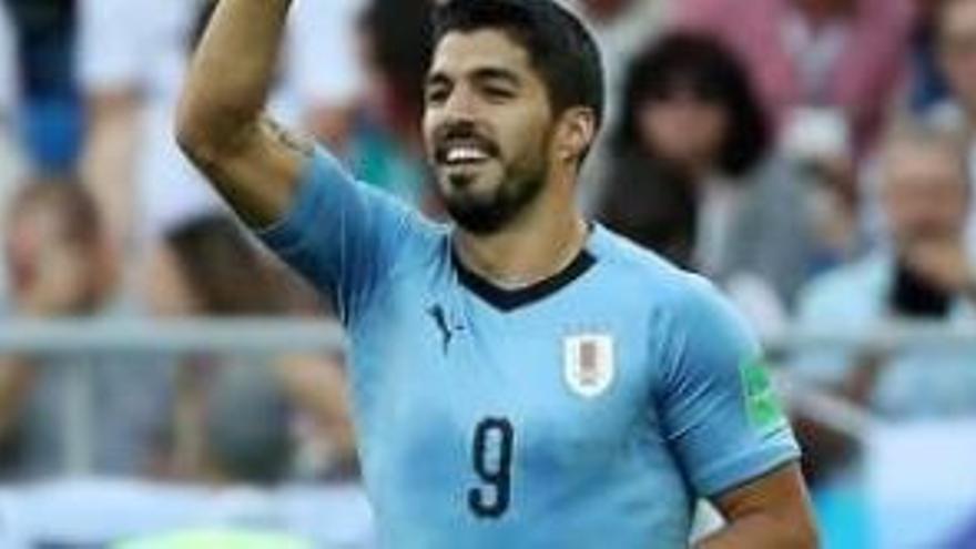 Uruguai en té prou amb l&#039;oportunisme de Suárez