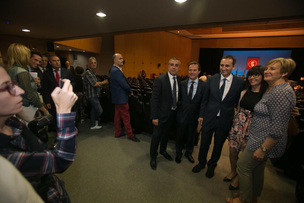 Al acto han acudido el presidente de la Generalitat, Ximo Puig, y el conseller de Educación, Vicent Marzà