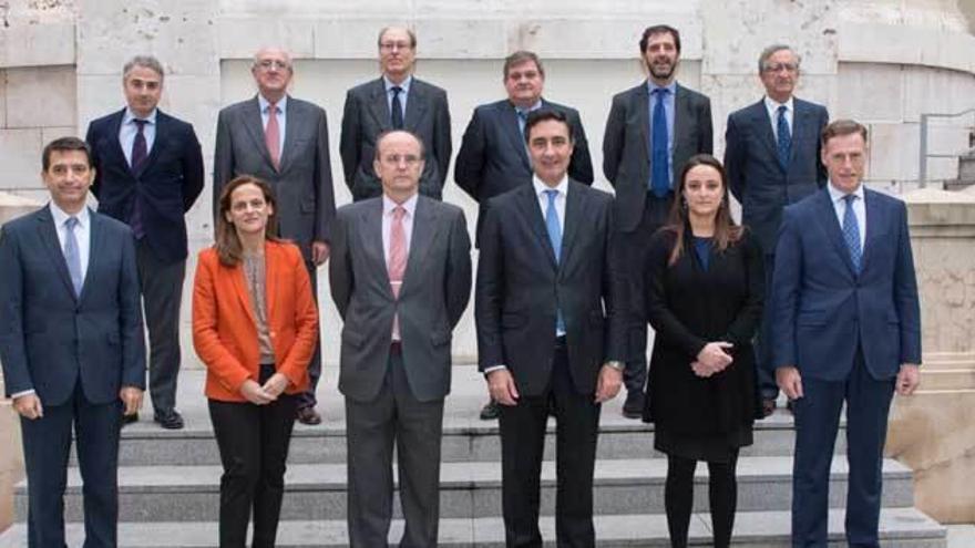 Los integrantes del consejo territorial del BBVA, ayer en Madrid.