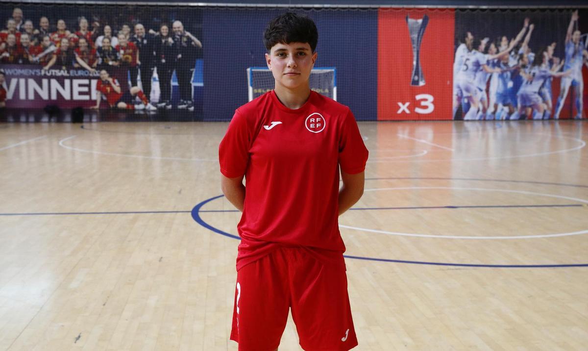 Aneu Isern, en una imatge amb la sleecció espanyola Sub-17