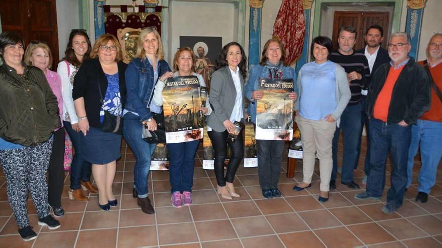 Las Fiestas del Escudo fueron presentadas ayer en la ermita de San Bartolomé.