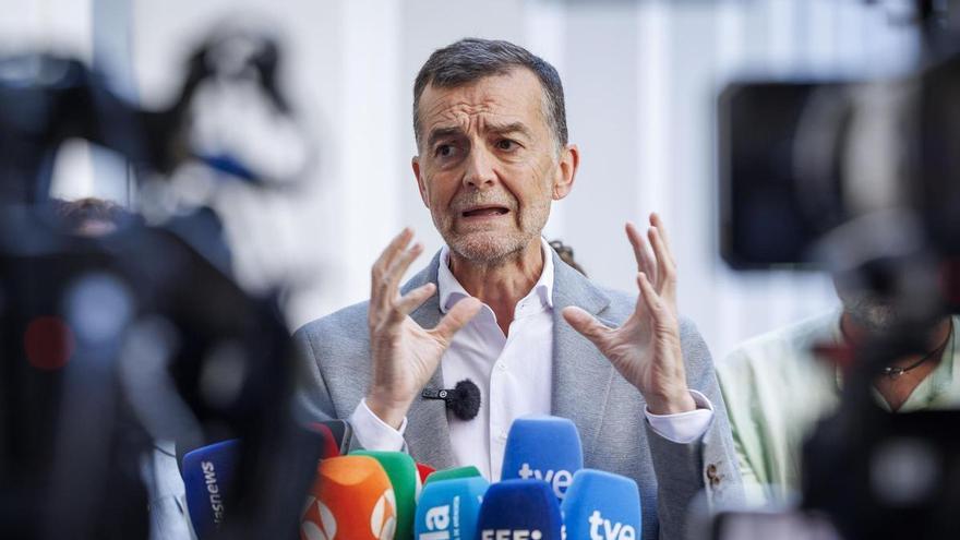 Maíllo desoye las críticas de Podemos Andalucía y agradece su 