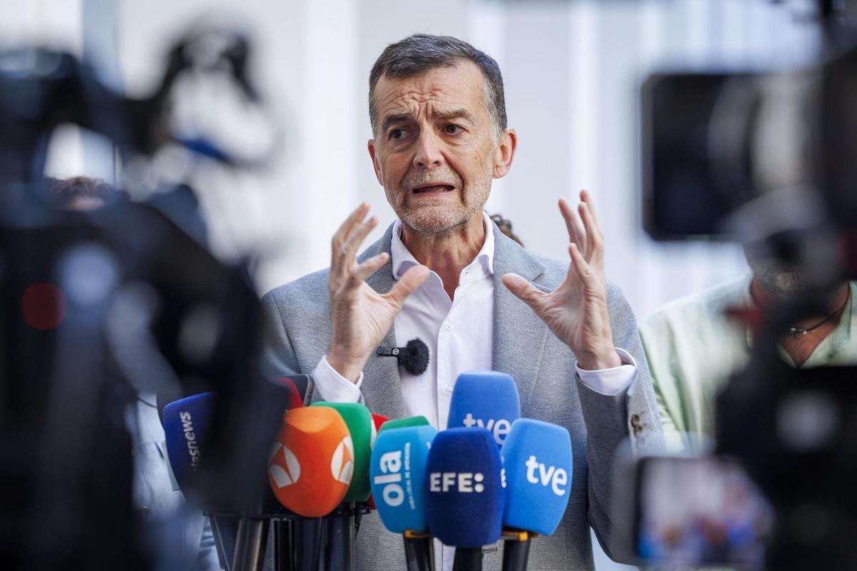 Podem, IU i Sumar tanquen un acord per anar junts a les andaluses