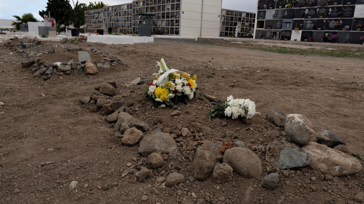 Burial site of two-year-old migrant girl, Elene Habiba Traore, who had been revived by Spanish health workers after being rescued off the island of Gran Canaria