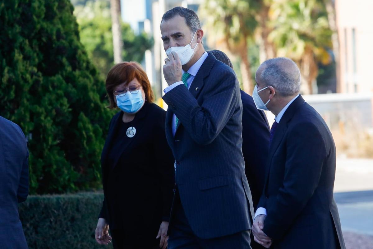 Felipe VI, a su llegada a las instalaciones de Paterna
