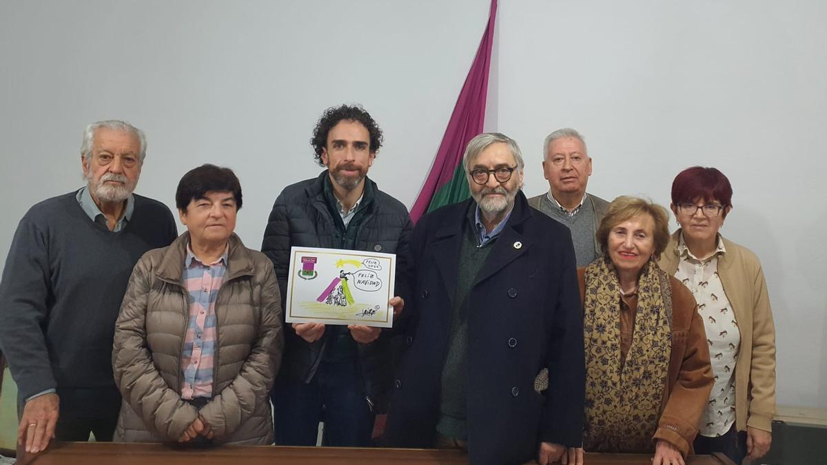 Miembros de Pedro de Trejo, que organizan la presentación de libros de Tomás Calvo en Plasencia.