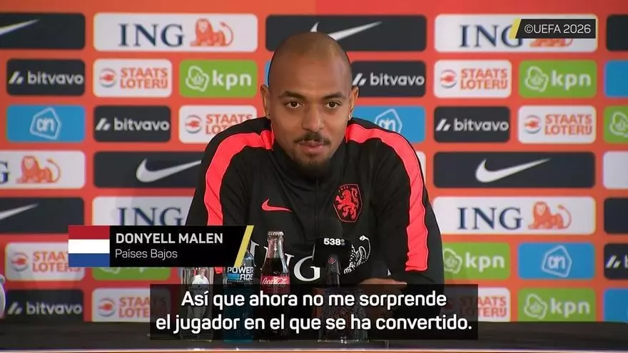 Malen: "No me sorprende lo bueno que es Haaland"