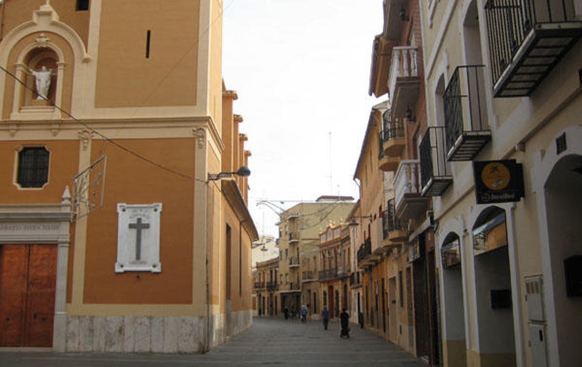 Roban copones, patenas y otros objetos de la iglesia de Meliana por valor de 62.000 €