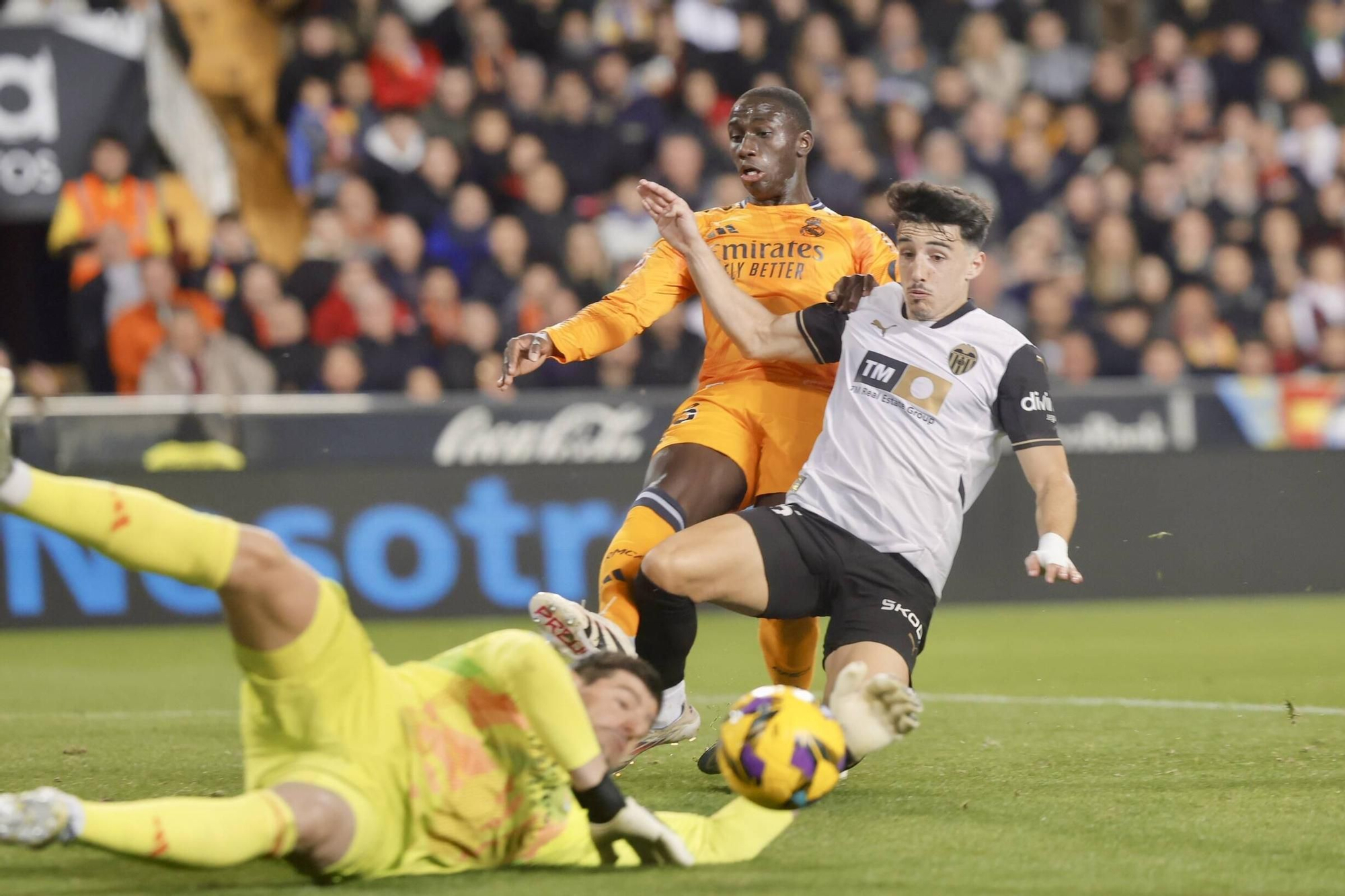 Las mejores fotos del partido entre el Valencia y el Real Madrid