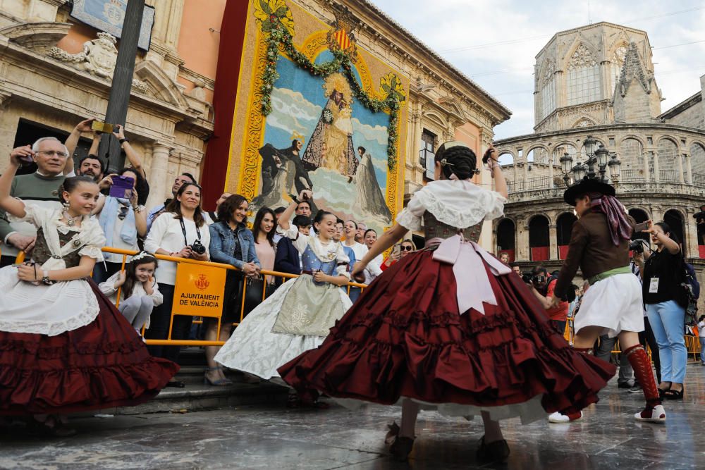 Dansà previa a la fiesta de la Mare de Déu