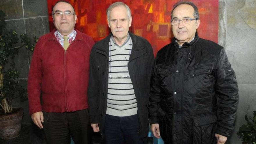 Xermán Torres, José Luis Sanz y Eligio Vila son tres de los cuatro promotores del colectivo. // Noé Parga