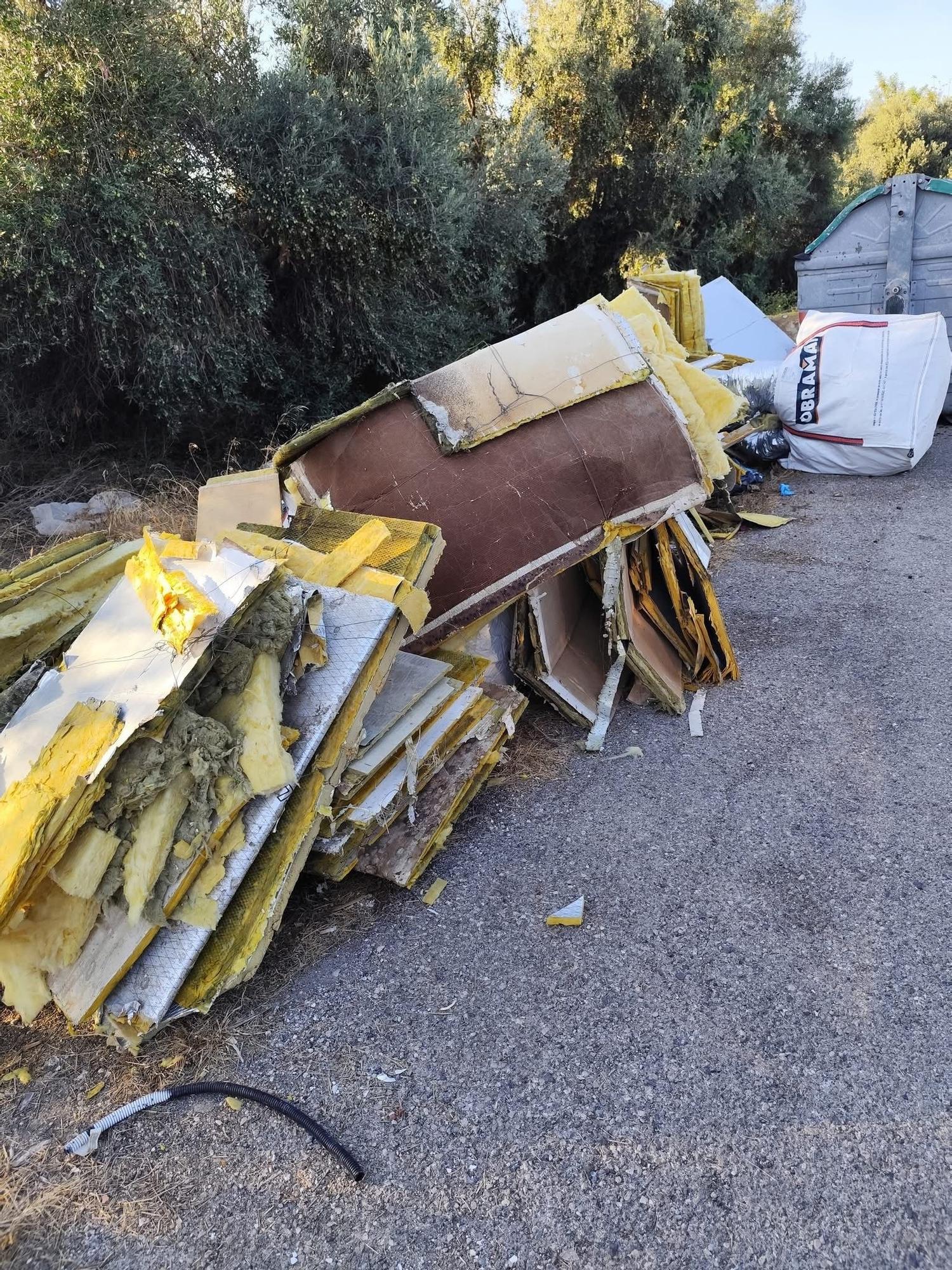 Desechos peligrosos en una partida de El Campello