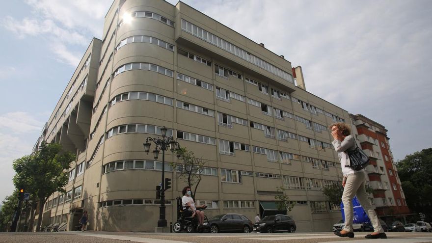Los geriátricos, sin casos tras recibir el alta el último enfermo del brote de Gijón