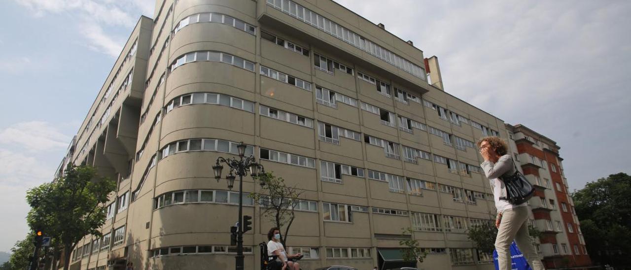 Los geriátricos, sin casos tras recibir el alta el último enfermo del brote de Gijón