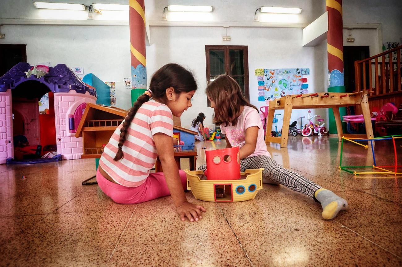 Visita al campamento de verano de Ofra