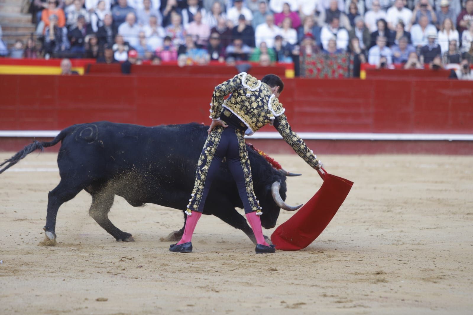 Así ha sido la primera corrida de toros de la Feria de Fallas