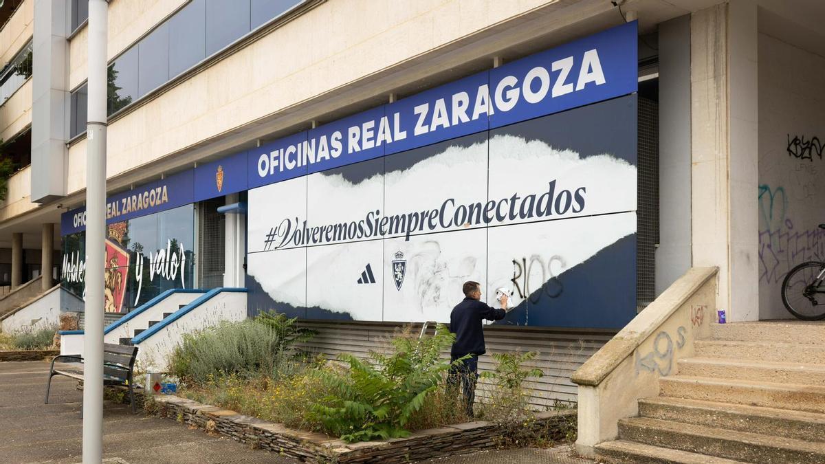 EN IMÁGENES | Nuevas pintadas en los aledaños de La Romareda