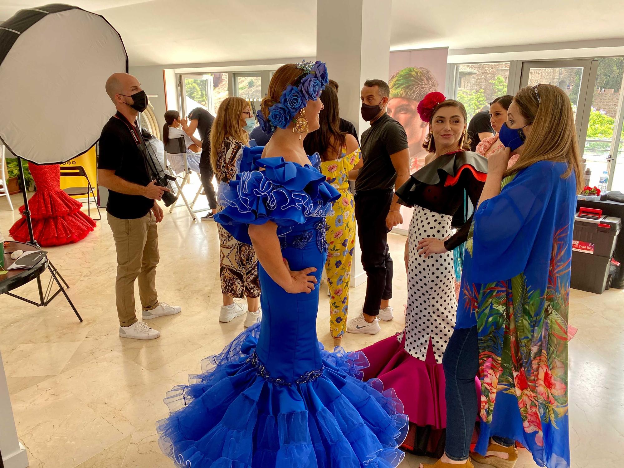 Preparativos de la exposición 'Héroes con volantes' de moda flamenca de Málaga de Moda