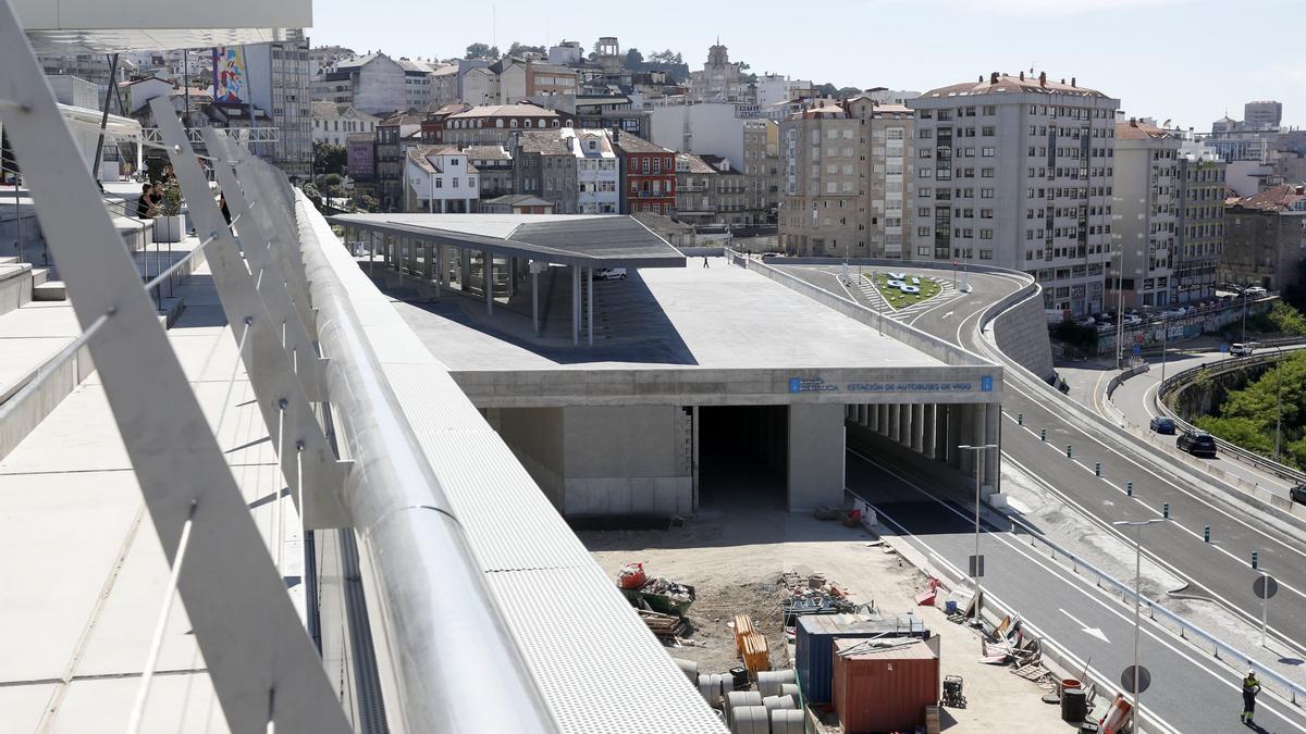 ESTADO ACTUAL DE LAS OBRAS DE CONSTRUCCION DE LA TERMINAL DE AUTOBUSES DEL CENTRO COMERCIAL VIALIA ESTACION DE VIGO.