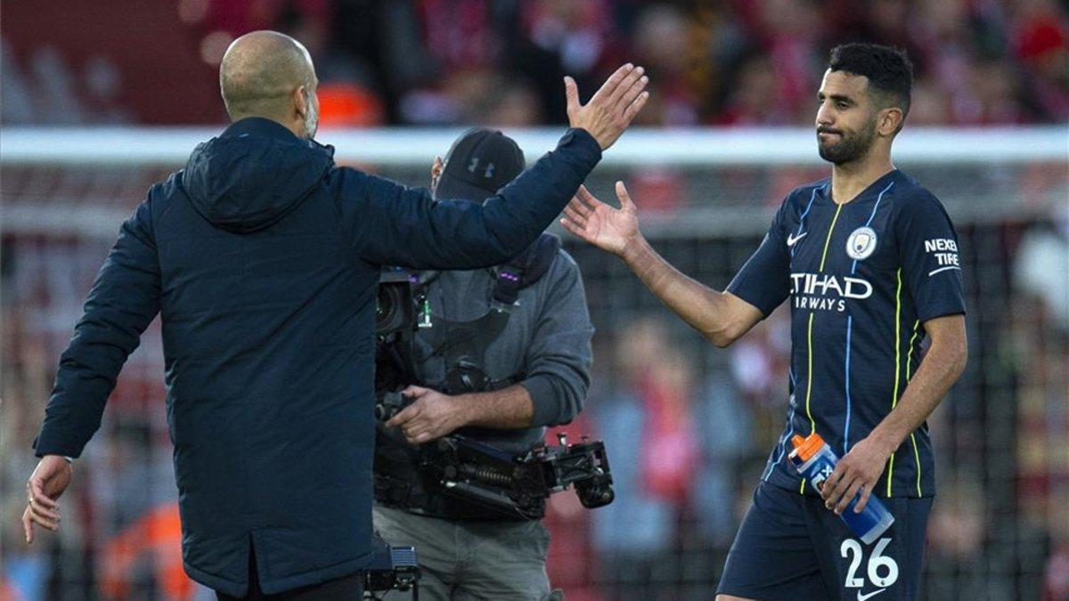 Mahrez y Guardiola, en el City