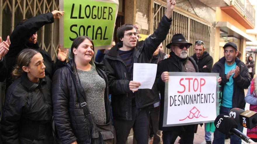 El bloc de pisos ocupat està al carrer Jacint Verdaguer i forma part de l&#039;herència dels germans Anlló