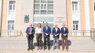 Los cabildos rechazan las prospecciones de tierras raras en Fuerteventura y concesiones mineras en Canarias