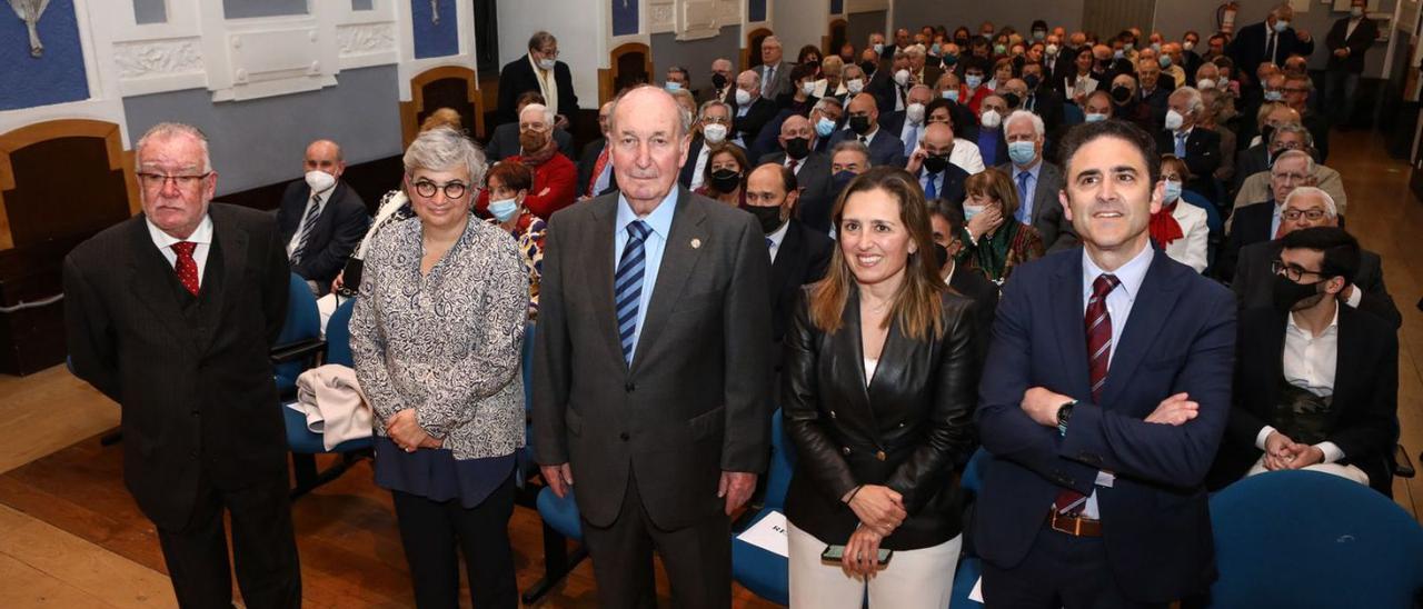 Por la izquierda, Manuel de Cimadevilla, Ana González, Enrique Pérez, María Calvo y José Antonio Galdón, ayer, en el Antiguo Instituto Jovellanos. | Juan Plaza