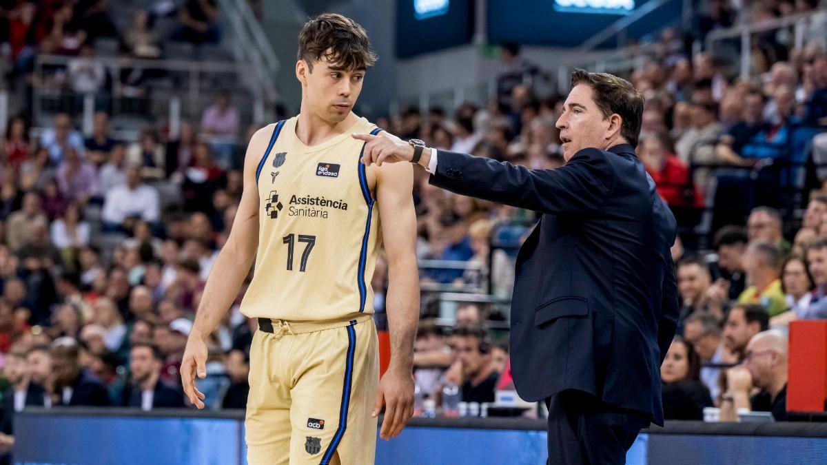 Xavi Pascual, junto a Juan Núñez