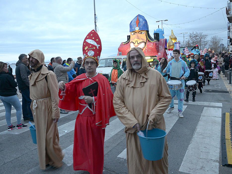 El Carnestoltes s''acomiada dels primers carnavals