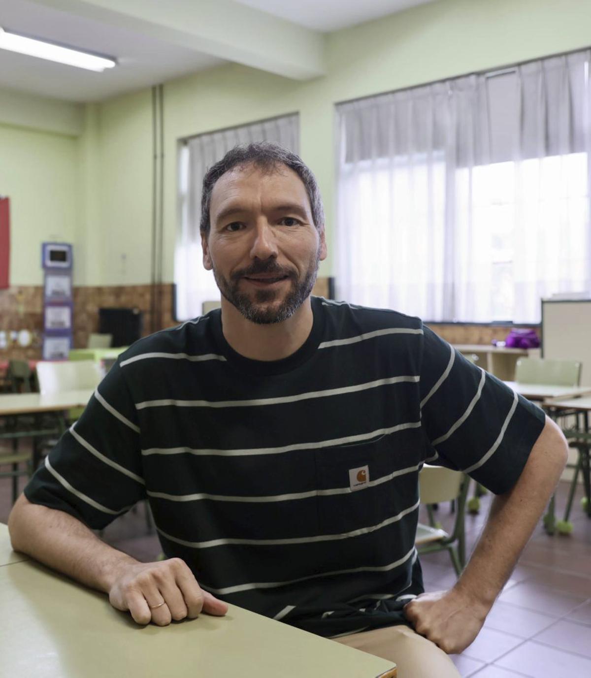 Guillermo Rico, profesor que foi nomináu y llegó a la última fase na edición postrera.