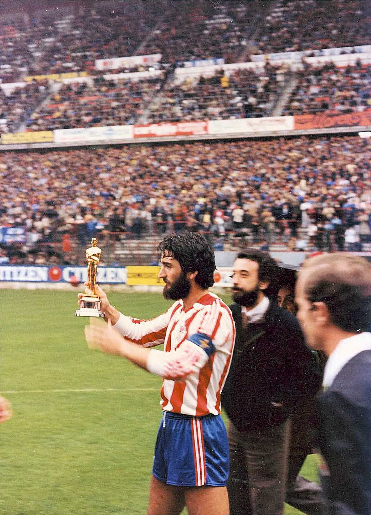 Redondo, de Turón a capitán en El Molinón: "Por el Sporting, lo que sea"