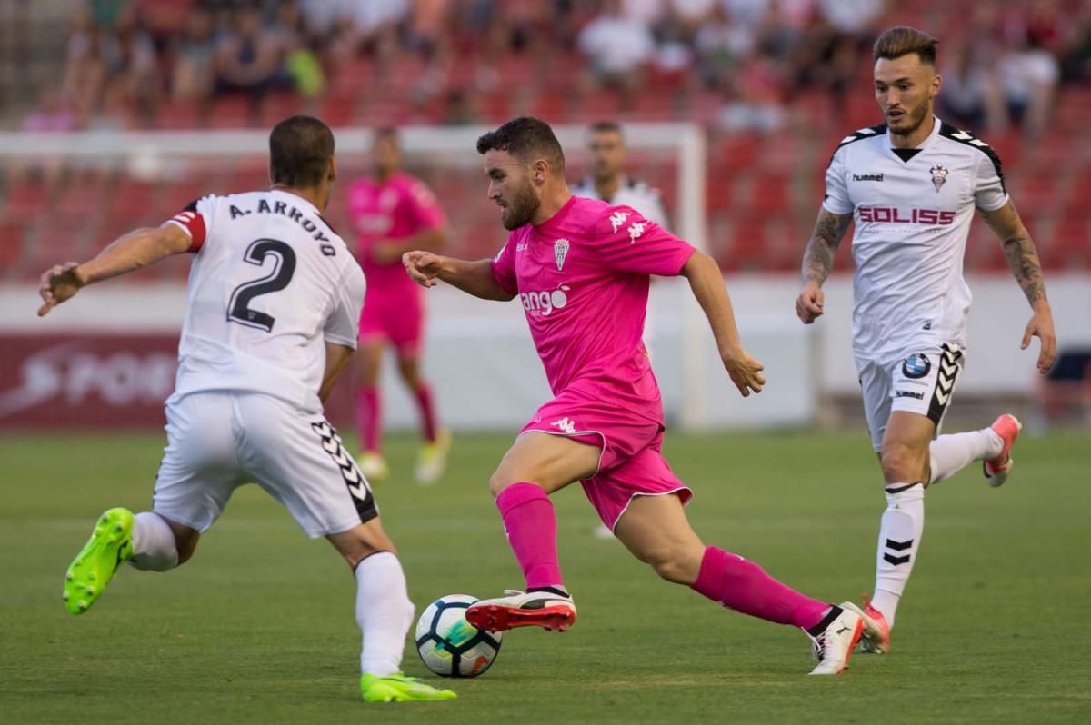 FOTOS: El Córdoba CF golea al Albacete.