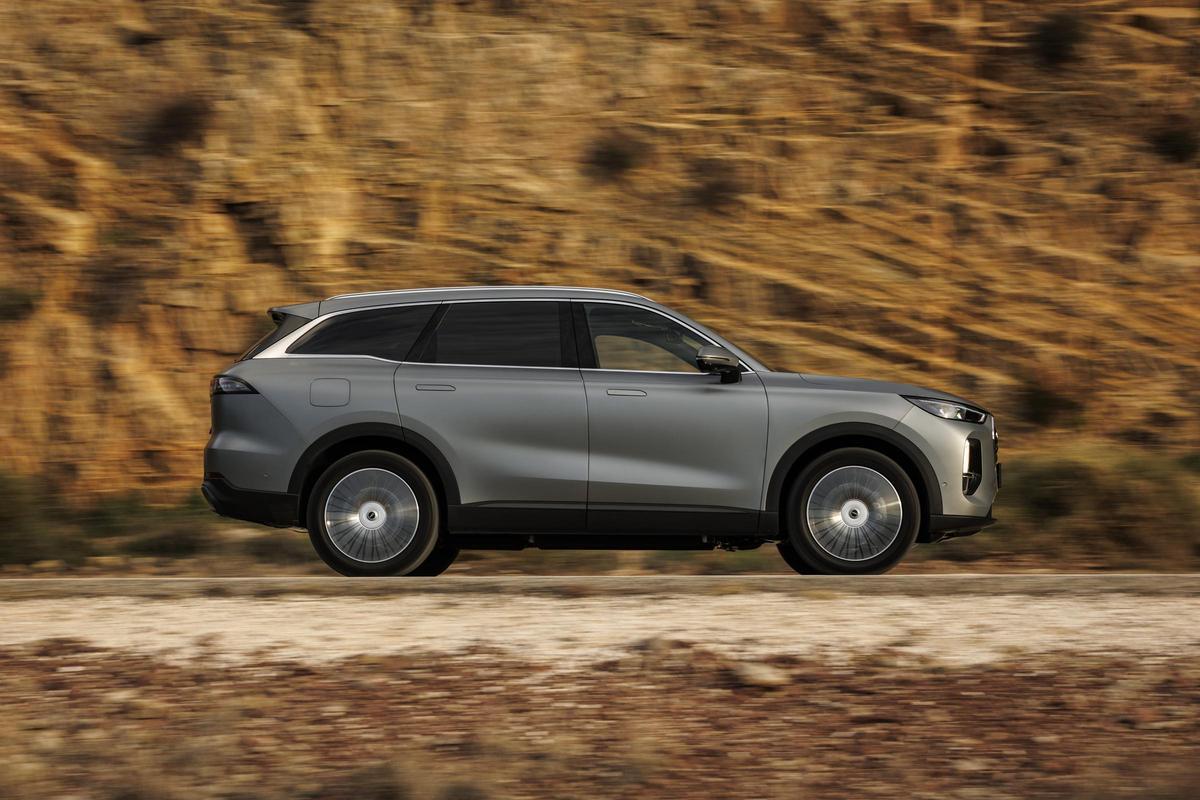 El Ebro S900 entra en el segmento D.