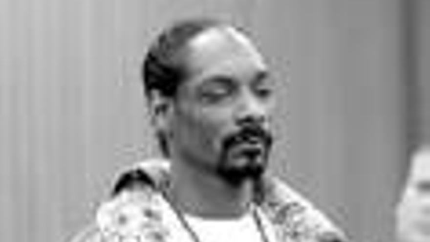 Snoop Dog: EL RAPERO SERVIRA A LA COMUNIDAD POR TENENCIA DE ARMAS