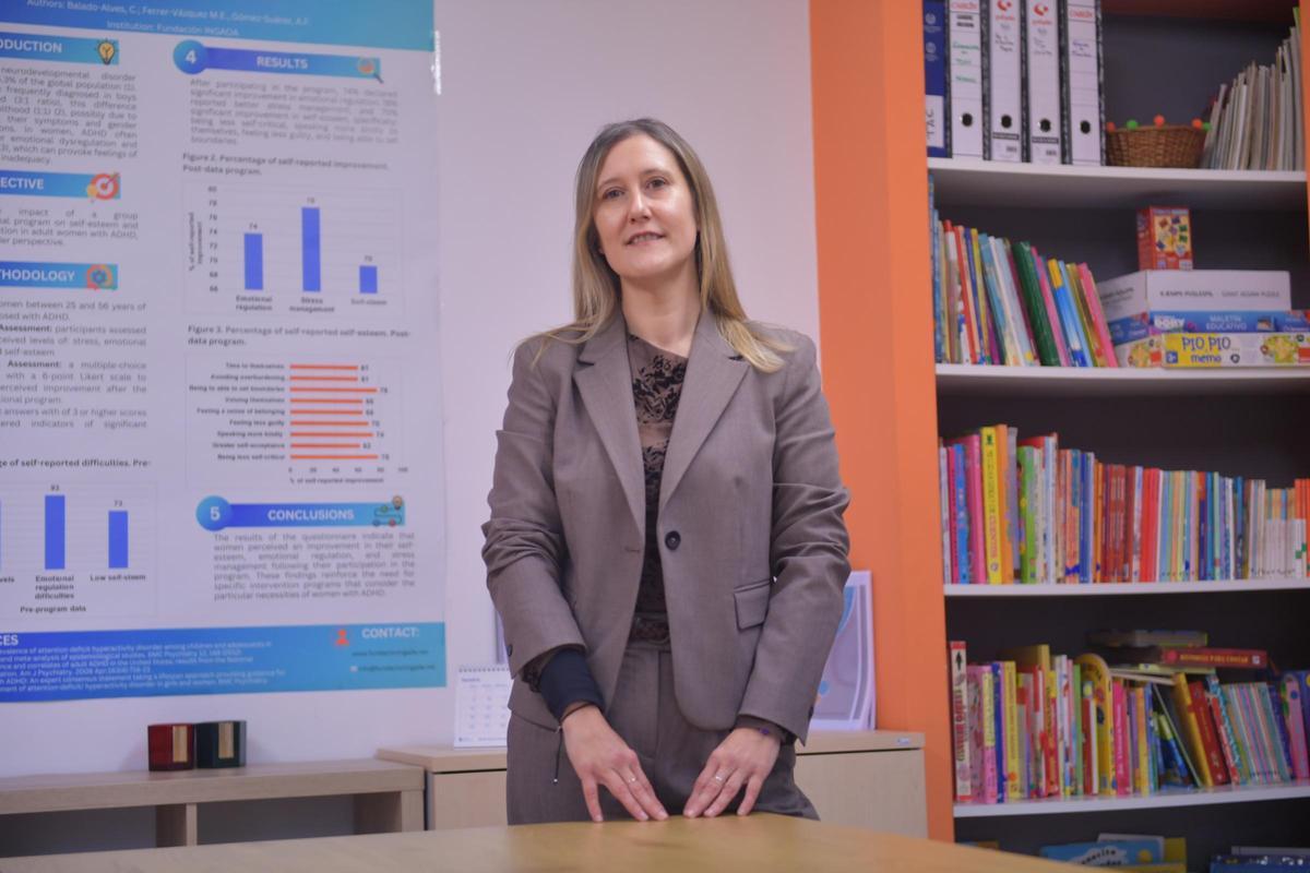 Ana Fátima Gómez, neuropsicóloga clínica y vocal del patronato de la Fundación Ingada, en la sede de esta entidad, en A Coruña.