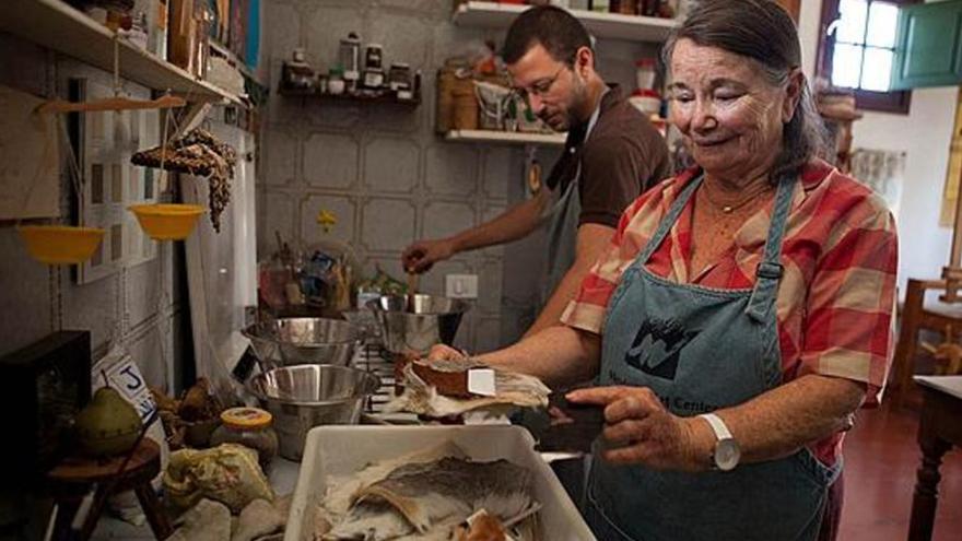 La artesana Nilia Bañares pregona este sábado las fiestas de San Francisco, en el corazón histórico de Telde