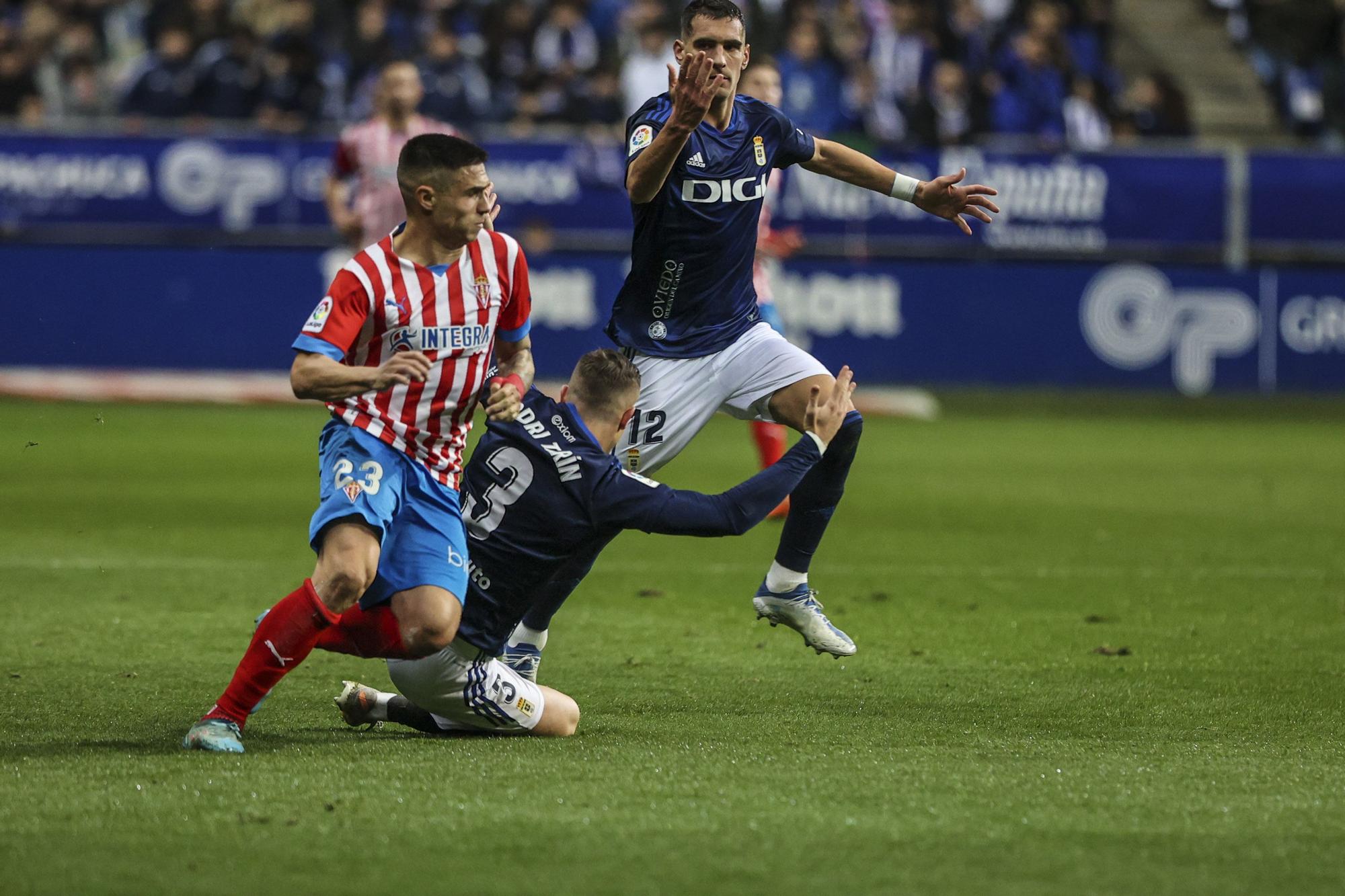 En imágenes: así se vivió el derbi en el Tartiere