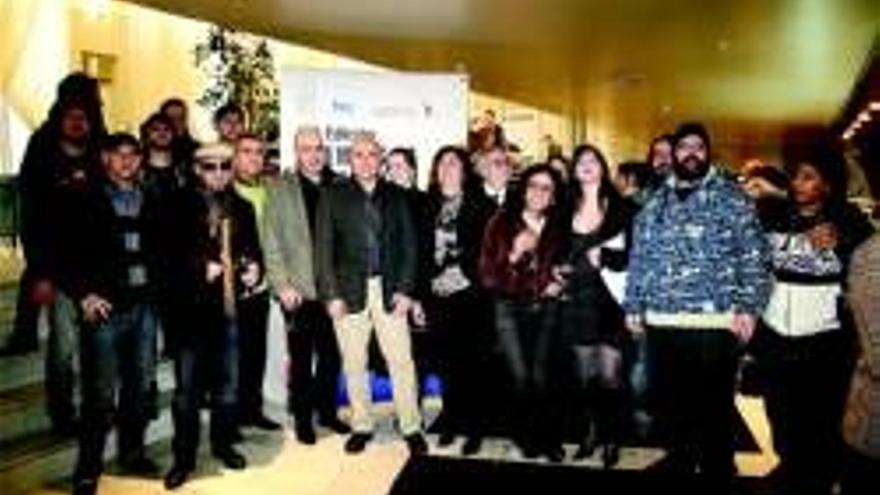 Amaral, Serrat, Sabina y Pitingo, estrellas nominadas en los Premios de la Música