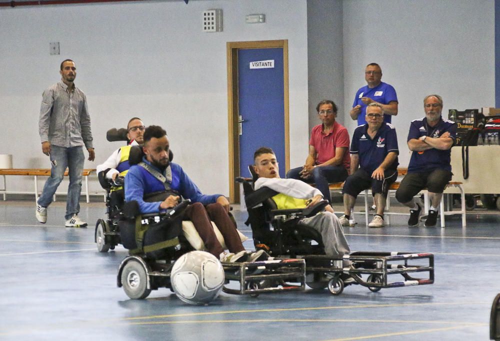 La Selección de Francia de «powerchair» se entrena en Callosa de Segura