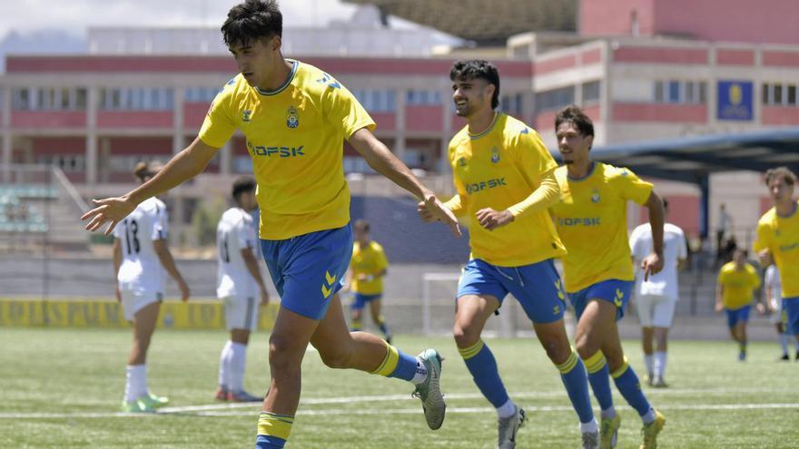 Las Palmas Atlético sigue  a tres puntos de la cabeza