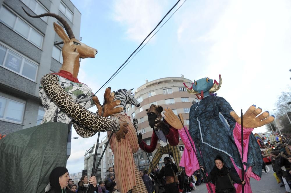 Los Reyes Magos recorren la ciudad desde O Castrillón hasta la plaza de María Pita.