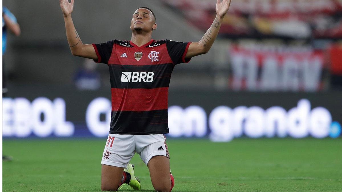 Natan, el día que debutó en la Libertadores con el Flamengo