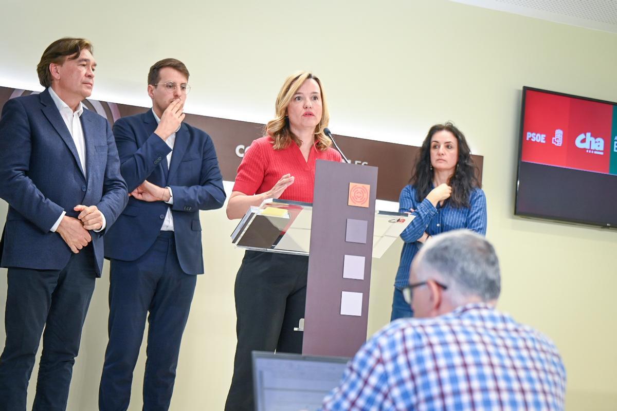 Los portavoces de PSOE, CHA, Teruel Existe e Izquierda Unida en una rueda de prensa conjunta.