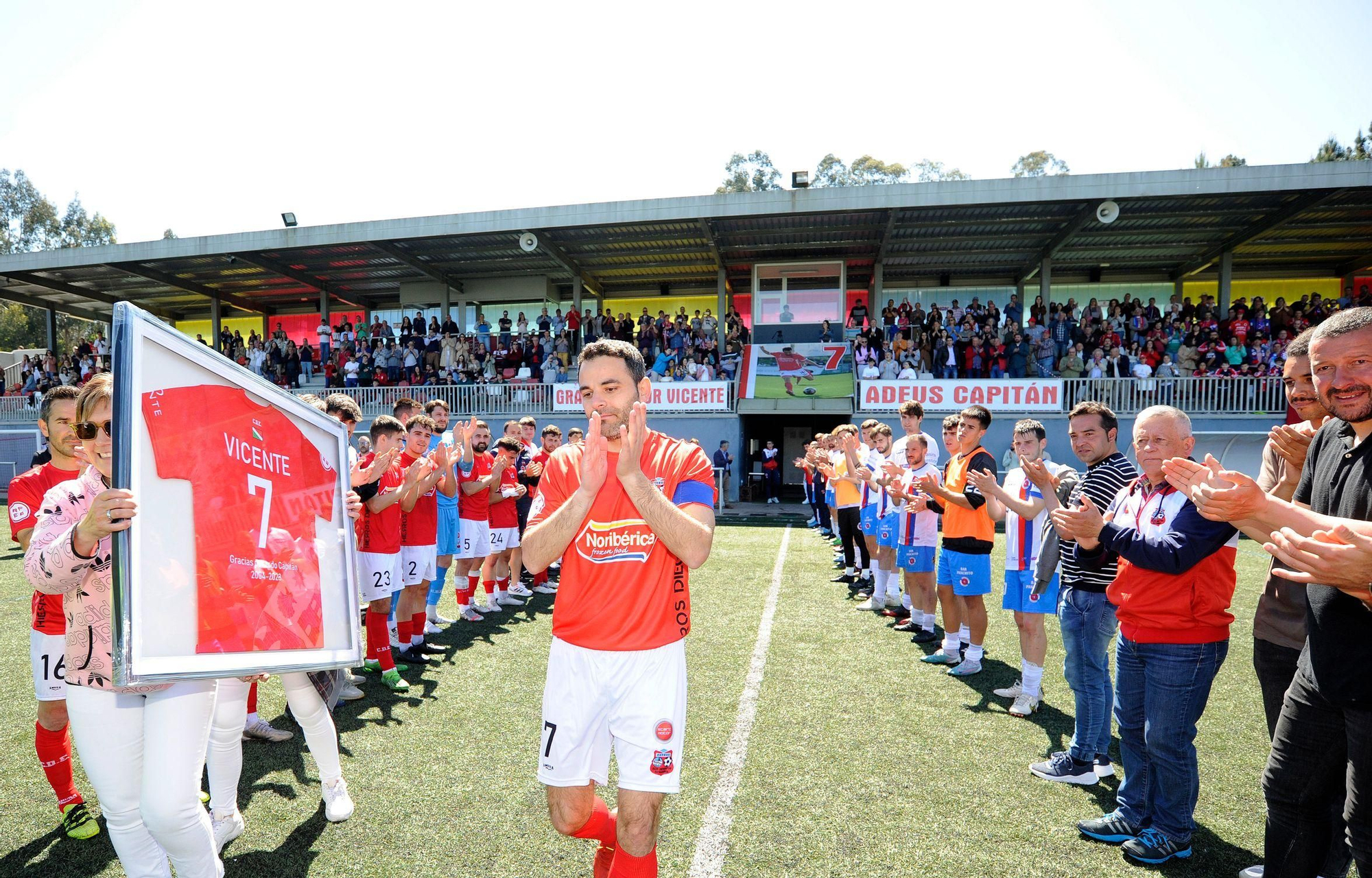 El 'one man club' gallego: Vicente cuelga las botas tras 19 temporadas en el Estradense