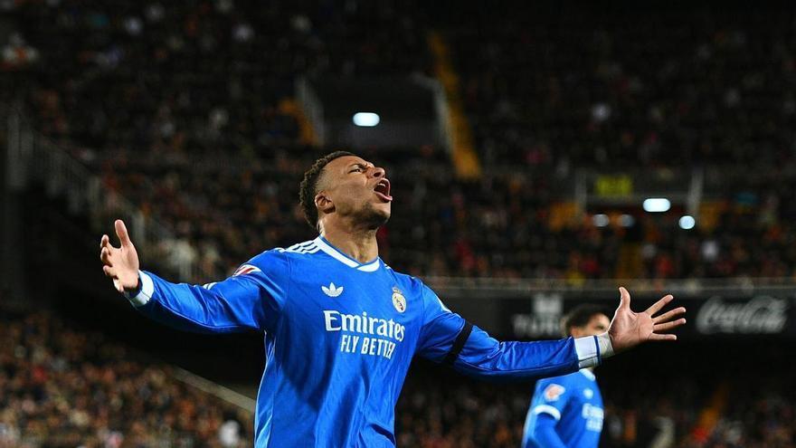 Mbappé explota contra los árbitros en Valencia: "Imbécil", "los árbitros son unos payasos"...