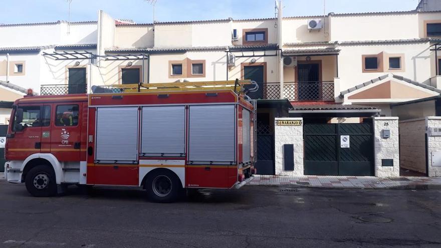 Una mujer de 56 años se encuentra en estado crítico tras un incendio en Don Benito