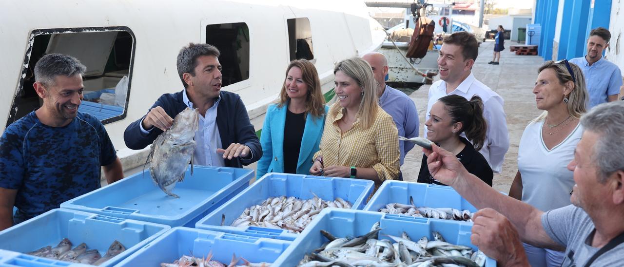 Mazón mantuvo ayer una reunión con la cofradía de pescadores del Grau de Castelló