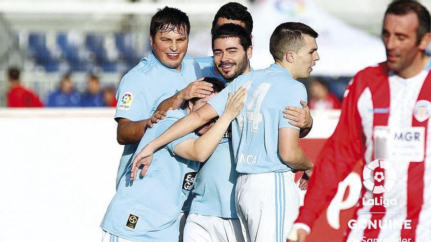 Los célticos celebran un gol. // FDV